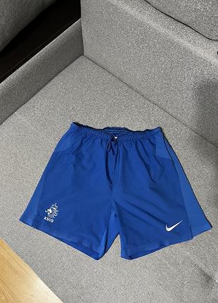 Футбольні шорти nike knvb розмір л