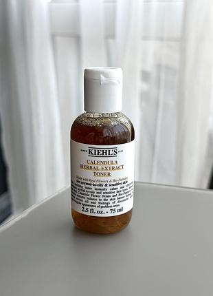 Тонік з екстрактом календули для нормальної та жирної шкіри обличчя calendula herbal extract alcohol-free toner 75 мл / тонер тонік догляд календула