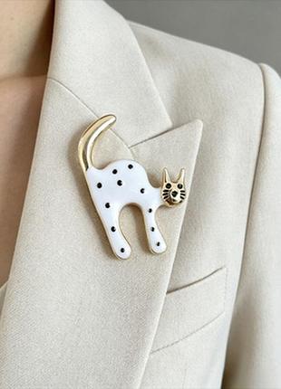 Брошь эмалированная white cat, брошка білий кіт