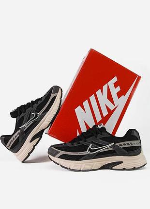 Nike initiator black/grey