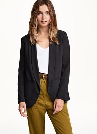 H&m креповий жакет