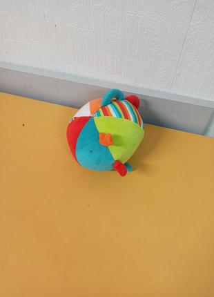 Мячик погремушка мягкий
