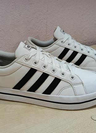 Кроссовки adidas bravada р40 25см.