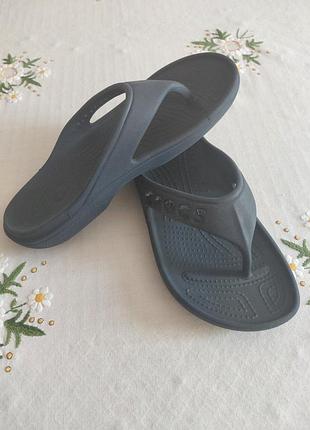 🩵💛 чоловічі в'єтнамки  темно синій колір  на стопу 25,5-26 см
crocs