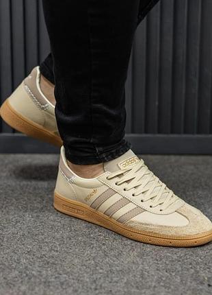 Мужские кроссовки adidas spezial beige gum / smb+ 🔗