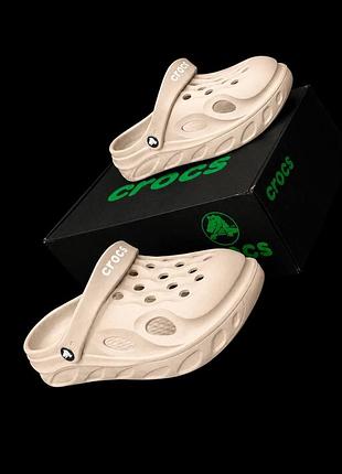 🩴 crocs чоловічі – легкі та комфортні шльопанці для літа й відпочинку кремові