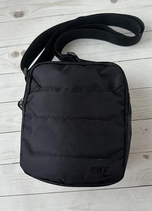 Мужская сумка среднего размера (2 основных отдела) nike