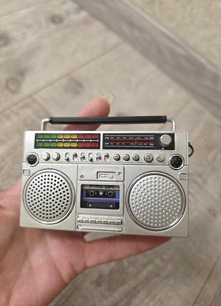 Колекційна портативна bluetooth-колонка boom boxes у формі ретро-магнітоли 1980 р.
