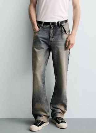 Джинси flare fit з ефектом потертості zara розмір 42,44