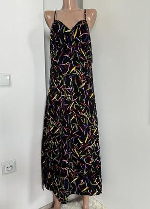 Стильное платье,бренду molly braken.