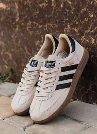 Adidas spezial 
• ivory / black •