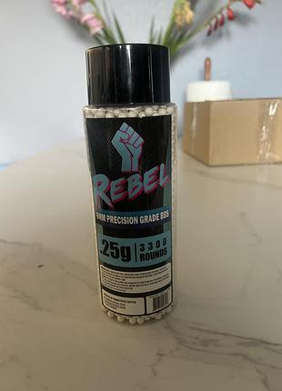 Страйкбольні кулі rebel precision 6mm bbs вагою 0.25 г у пляшці місткістю 3300 штук.