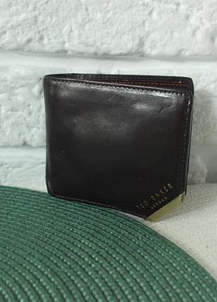 Мужской кошелек с интересным дизайном от ted baker. натуральная кожа.