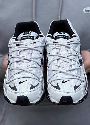 Nike initiator custom 6