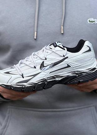 Nike initiator custom 7