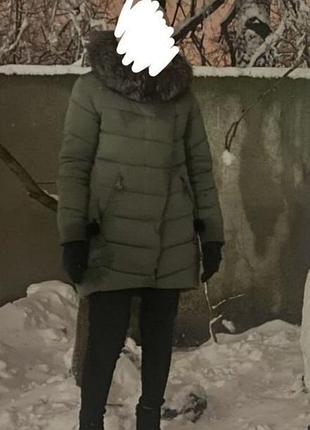 Зимова жіноча куртка