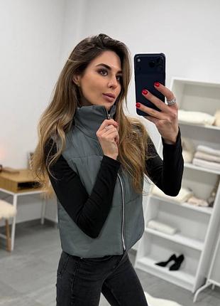 Жилетка жіноча коротка