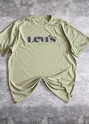 Футболка levi's розмір (m)