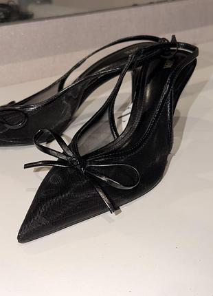 Туфлі zara
