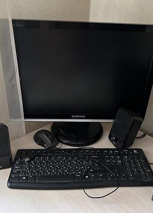 Продам комп’ютер dell з монітором samsung, клавіатурою, мишею та колонками.