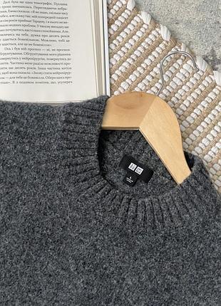 Чоловічий светр uniqlo 3