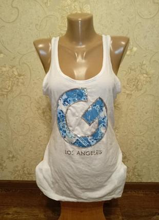 Белая фирменная майка guess