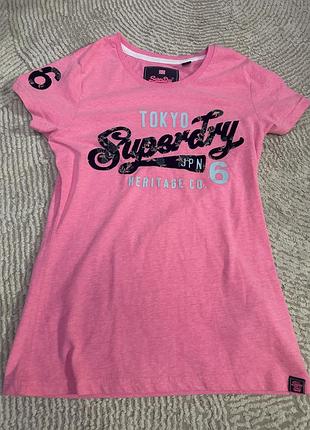 Рожева жіноча футболка з написами. superdry. розмір xs