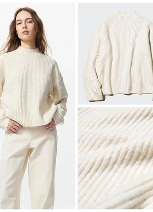 Жіночий светр uniqlo lsoufflé yarn mock neck jumper.  оригінал. новий. с, м