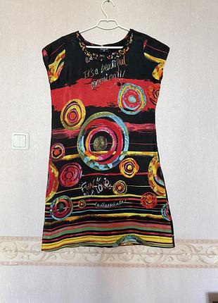 Яскрава сукня від desigual (іспанський бренд) фірмовий абстрактний різнокольоровий прінт. віскозо 100%. розмір м.