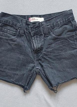 Черные джинсовые женские короткие шорты levi's, размер s, идеальное состояние