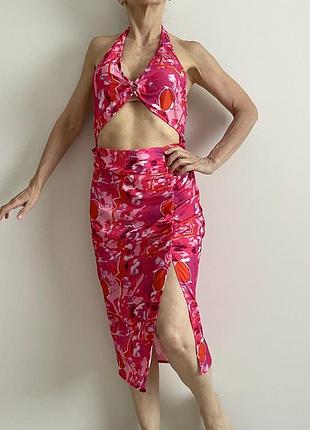 Boohoo жіночий, новий, стильний сарафан з відкритою спиною.