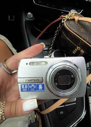 Камера olympus 8