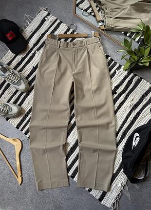 Штани чіноси чоловічі uniqlo юнікло оригінал бежеві пісочні світлі з стрілками стильні повсякденні кежуал брюки