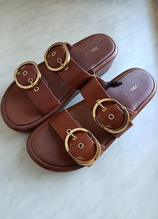 Шкіряні шльопанці сандалі zara 38 розмір 25 см на платформі