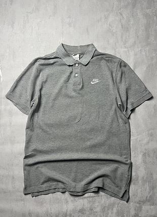 Поло от nike состояние- идеальное размер-по бирке м( по факту л) замеры длина-74 ширина-52 длина рукава от плеча-23 цена-350грн