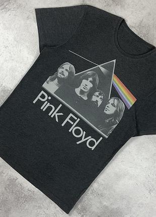 Вінтажна футболка pink floyd з цікавим малюнком гурту