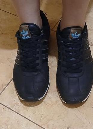 Кросівки чоловічі adidas originals x vespa шкіряні чорні 43-43.5 (27.5 см)