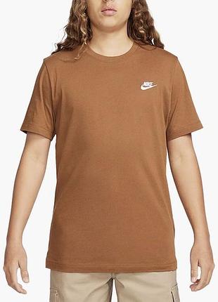Футболка чоловіча nike sportswear club t-shirt brown (ar4997-281)
