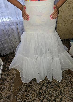Длинный пышный подьюбник