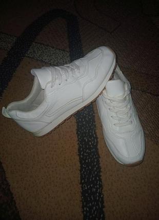 Кроссовки,  кросы 40/41