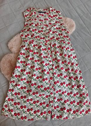 Біла літня сукня бренду dorothy perkins з яскравим принтом у вигляді червоних вишень та метеликів, розмір s