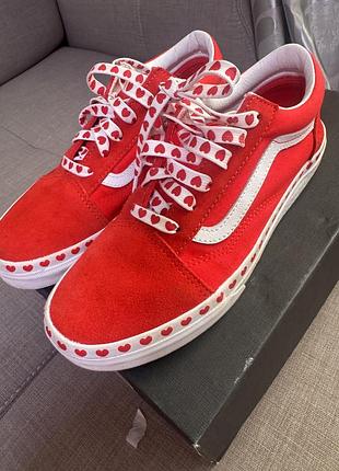 Жіночі кеди vans