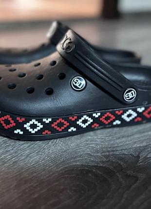 Крокси crocks чорні жіночі з вишивкою український принт 37 розмір , 130 грн