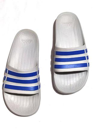 Adidas шльопанці/0000h/