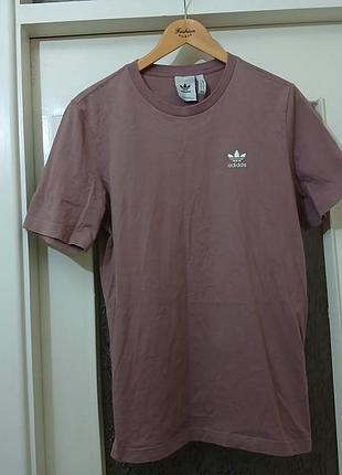Футболка adidas розмір s