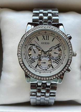 Топ! женские часы guess на браслете серебряного цвета