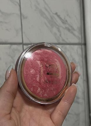 Запечені румяна мармурової текстури catrice catrice cheek lover marbled blush