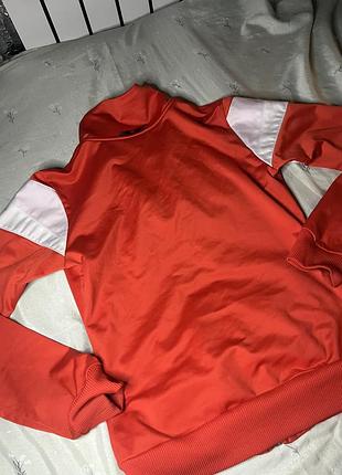 Червона зіпка puma 4