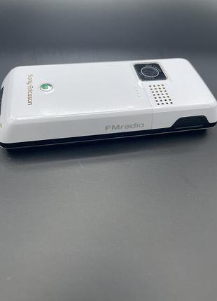 Телефон sony ericsson  k 220i 8