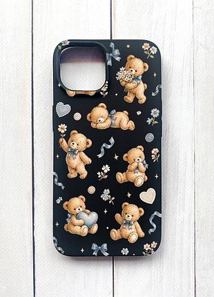 Матовый чехол на iphone 15 черный плюшевые медвежата (принт 430)